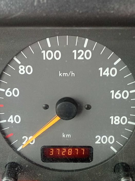 Volkswagen LT 35 – 9 lugares