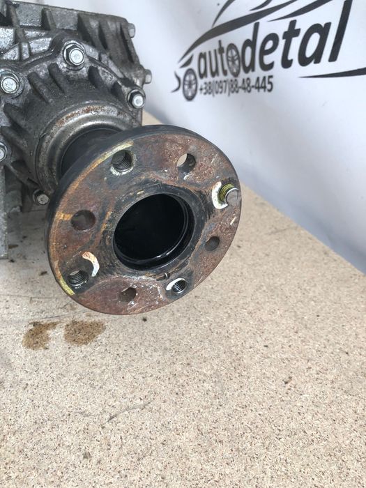 Роздатка Hyundai IX35 2.0 crdi мкпп раздаточная коробка 473003B600