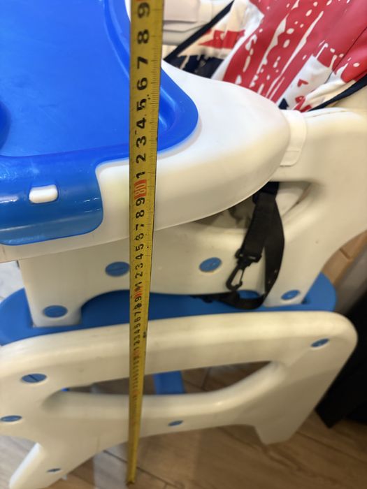 Продам годувальне крісло дитяче .