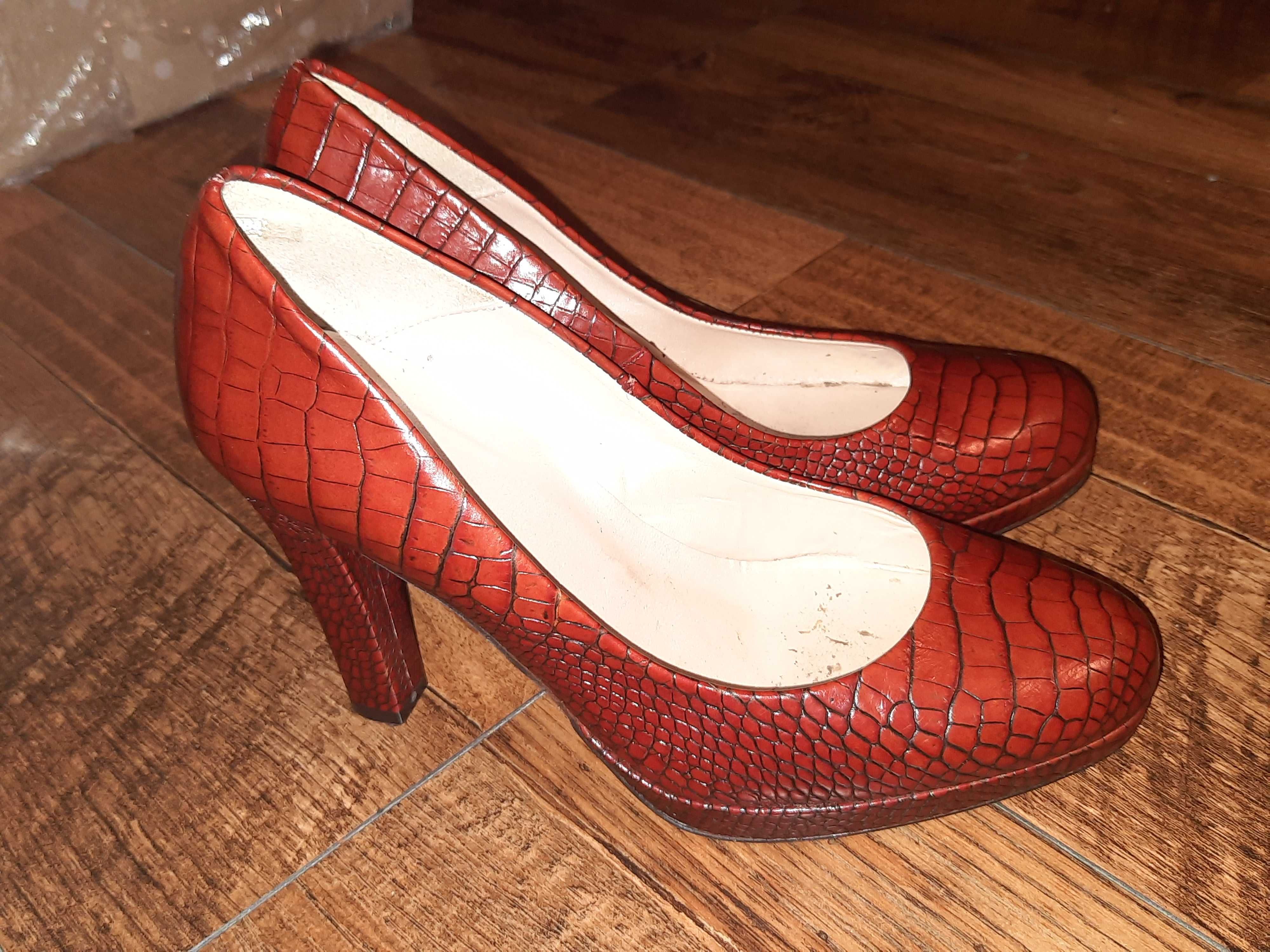Туфли женские РОЕ (Испания)