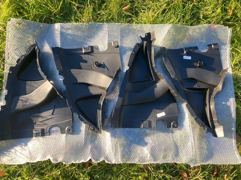 Локеры обычные + M Pak LH/RH BMW X5 2018-2021год.