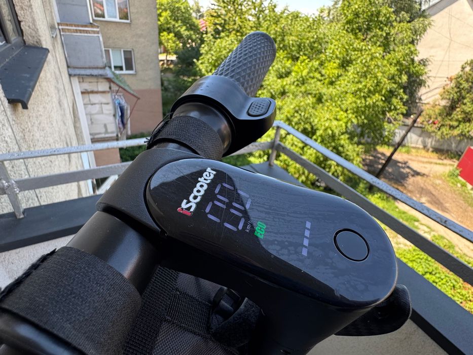 Електросамокат IScooter i8L