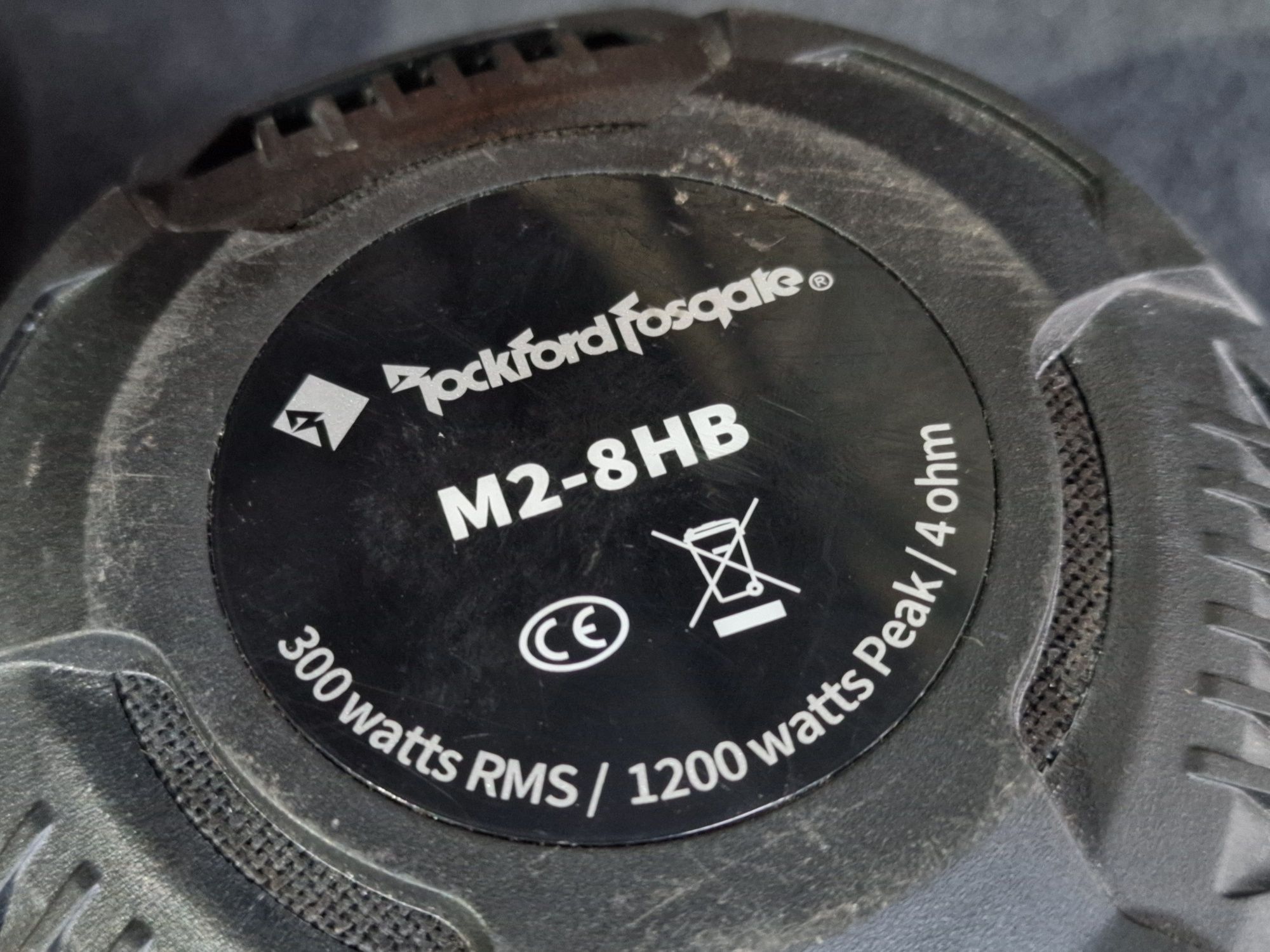 Skrzynia basowa subwoofer tuba Głośniki 20 cm Rockford Fosgate M2-8HB.
