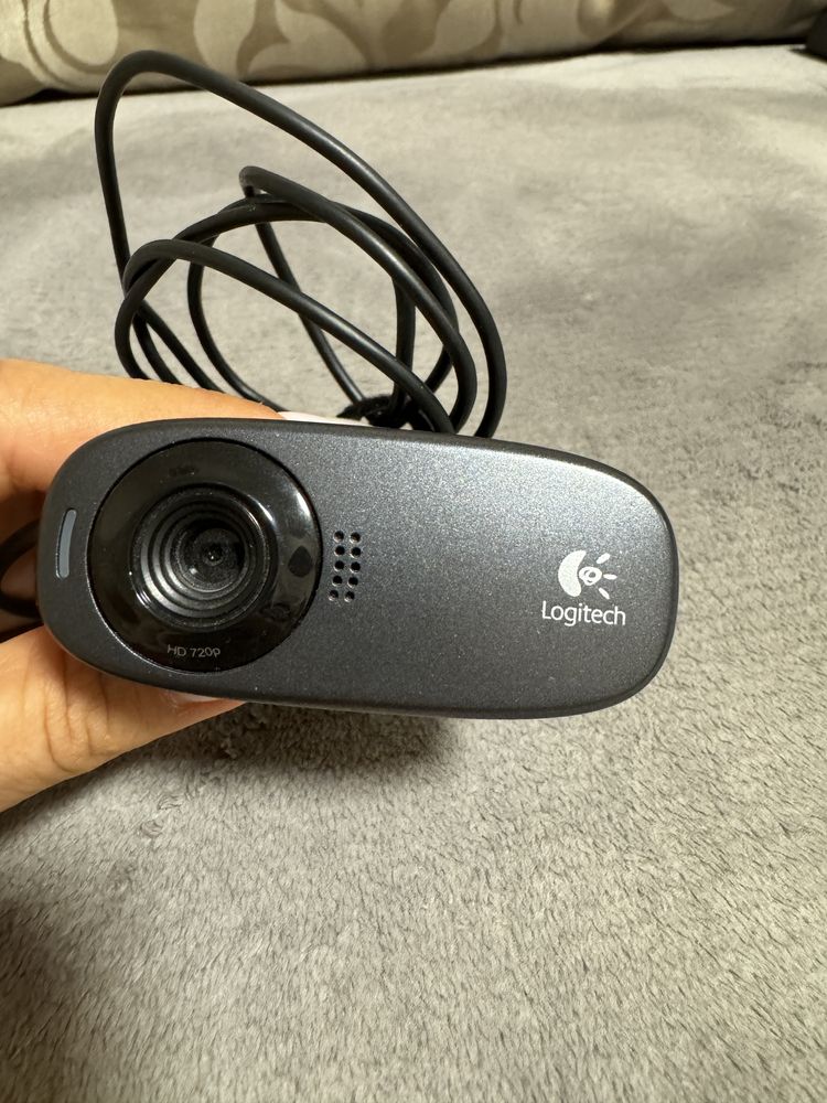 Веб- камера Logitech