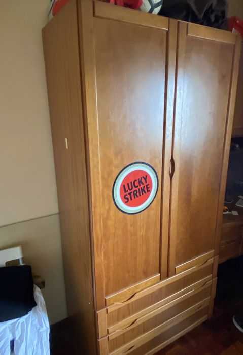 CAMA TIPO ESTÚDIO com colchão e roupeiro