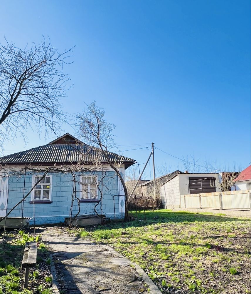 Продаж добротного будинку,поблизу річки!