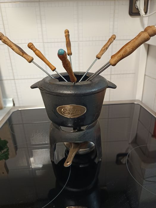 Fondue em ferro fundido