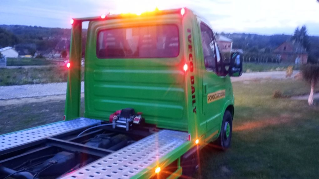 Iveco daily pomoc drogowa nowy najazd oświetlenie LED 3.5 t hak