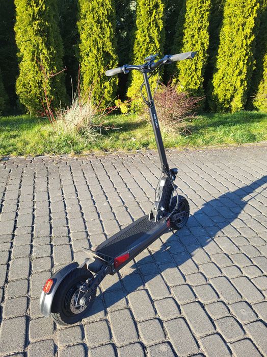 Hulajnoga elektryczna Motus 10 pro 2022