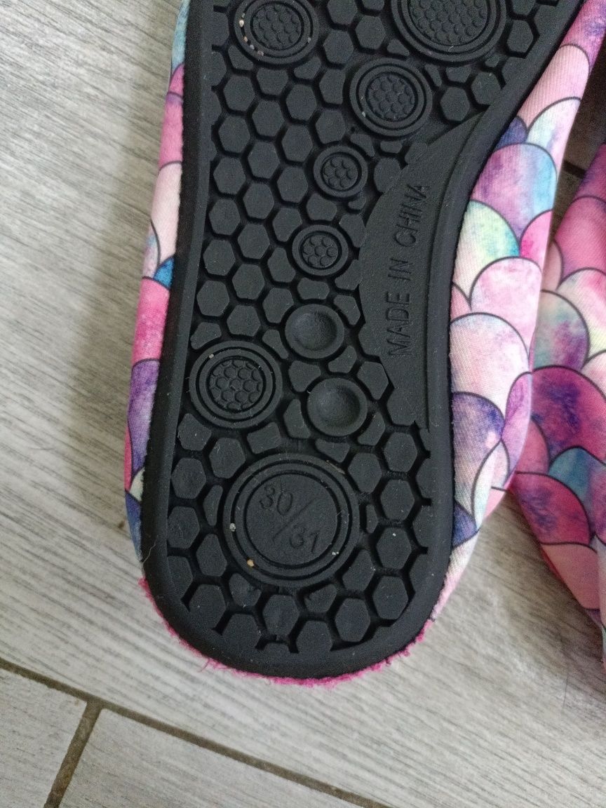 Buty do wody basen plażę 30/31 dziewczęce super