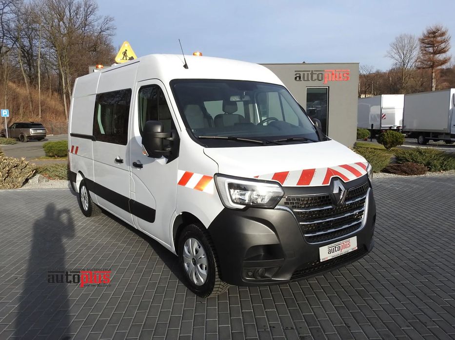 Renault MASTER FURGON BRYGADÓWKA 7 MIEJSC TEMPOMAT KLIMATYZACJA LEDY 135KM [ 863605 ]  stan bardzo dobry, nie wymaga nakładów finansowych, dostępny od ręki