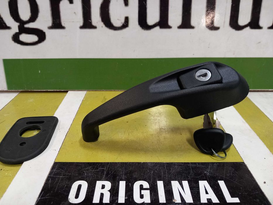 Klamka drzwi kabiny VALTRA VALMET seria A,C,T,6000,8000