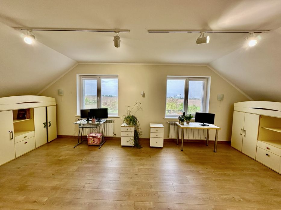 Будинок у Великій Омеляні