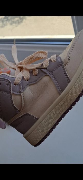 Продам кросівки, хайтопи