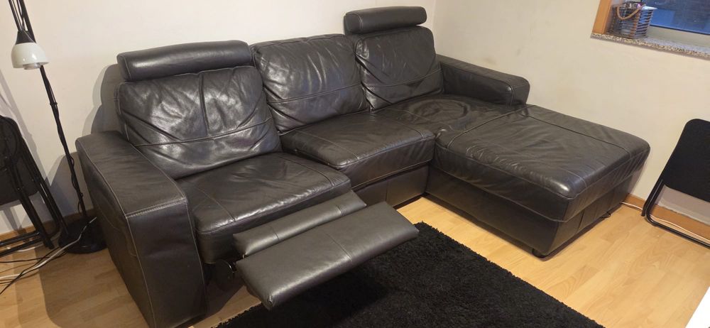 Sofá com chaise longue em pele genuína