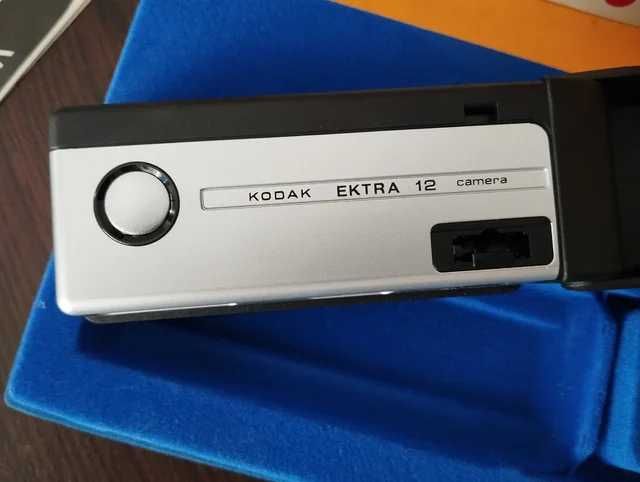 Máquina Fotográfica Kodak Ektra 12 NOVA