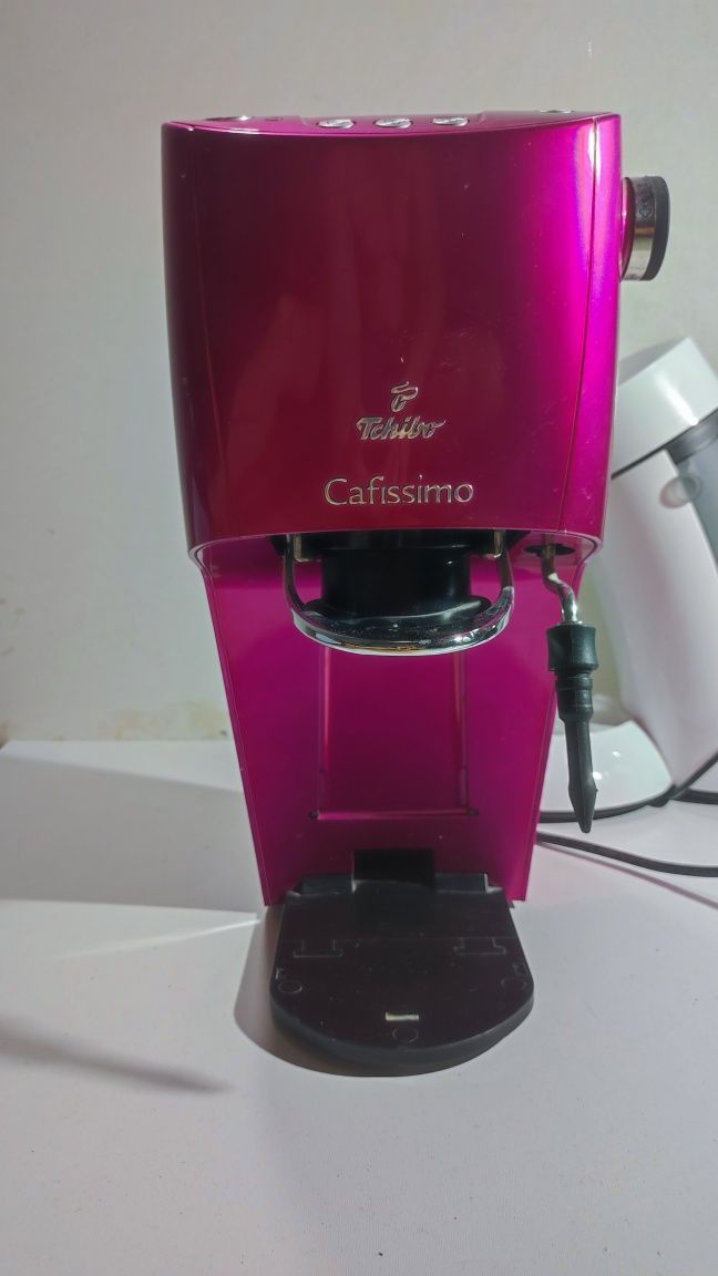 Продам кофеварки TCHIBO CAFISSIMO и Pfilips Senseo