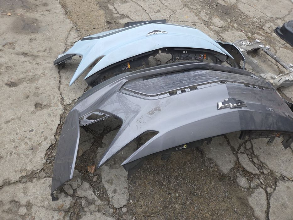 Бампер Chevrolet Bolt EV дефект оригинал разборка