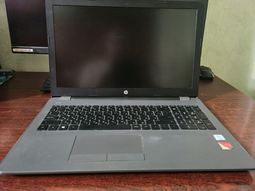 Продам ноутбук HP250 G6