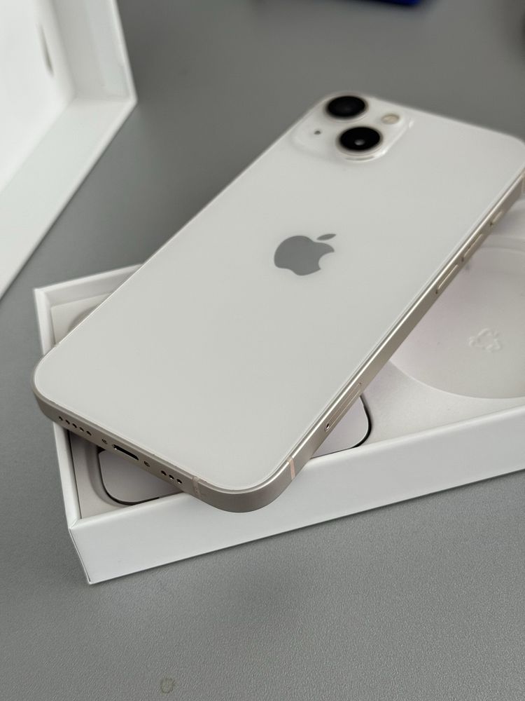 IPhon 13. Придбаний у мережі Media Markt у Варшаві у 2023 році.