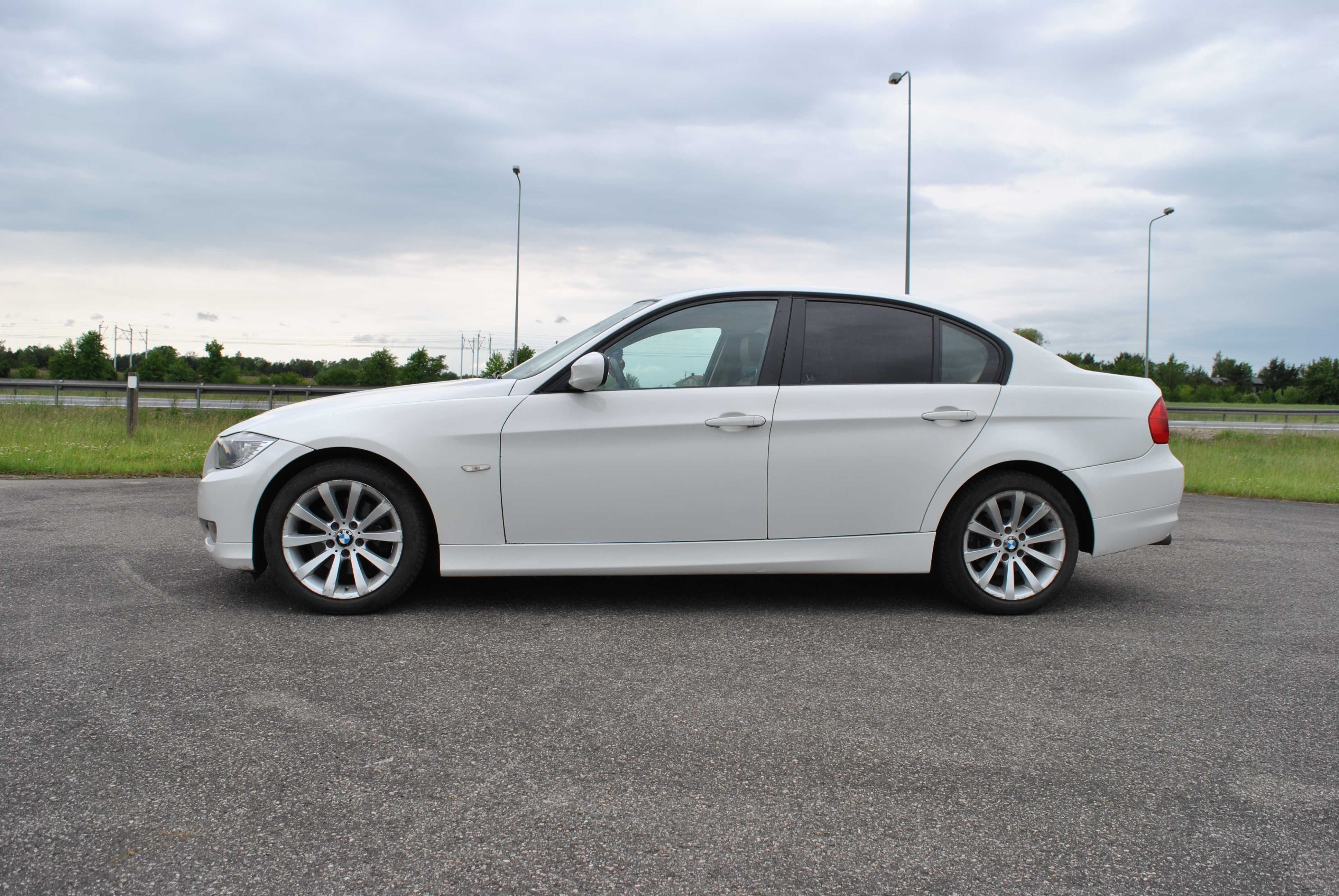 BMW 328i 330i 2011 3.0L LCI automat xdrive skóry  E90