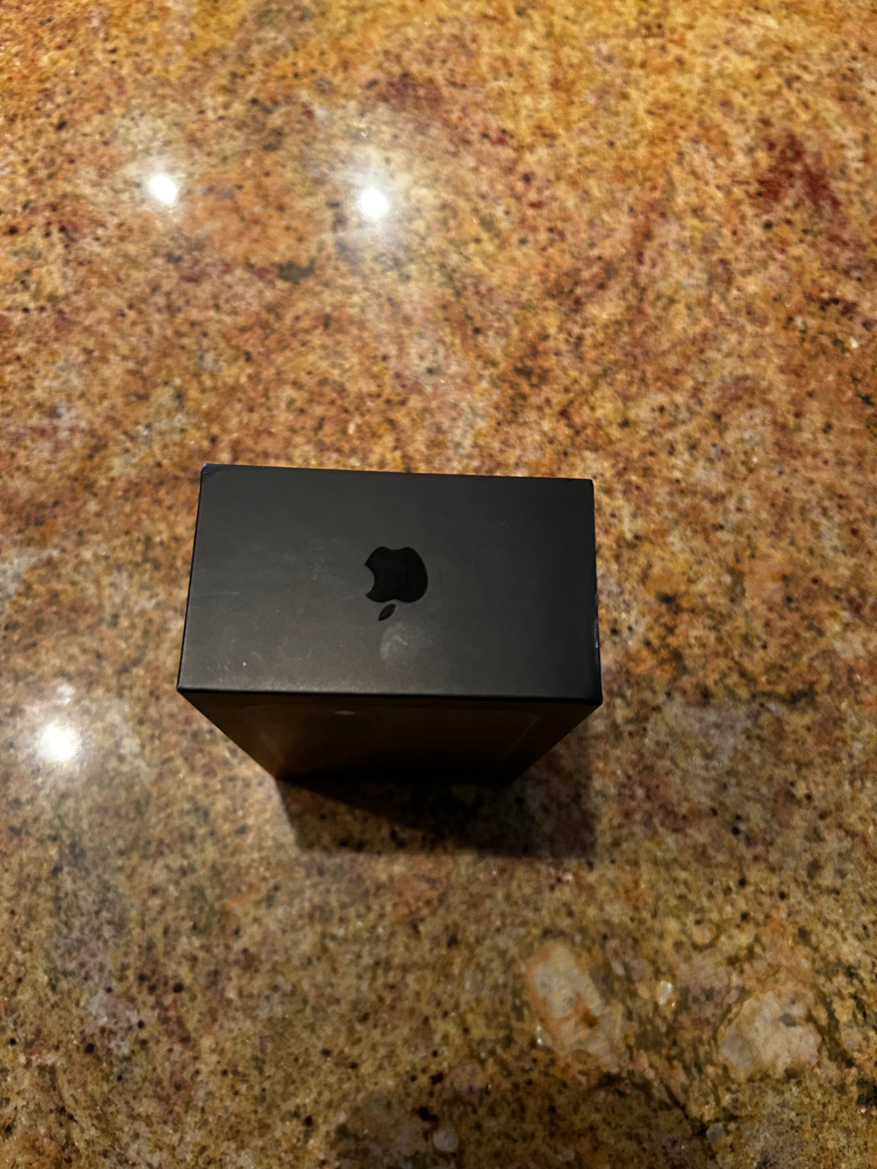 Opakowanie box iPhone 11 Pro