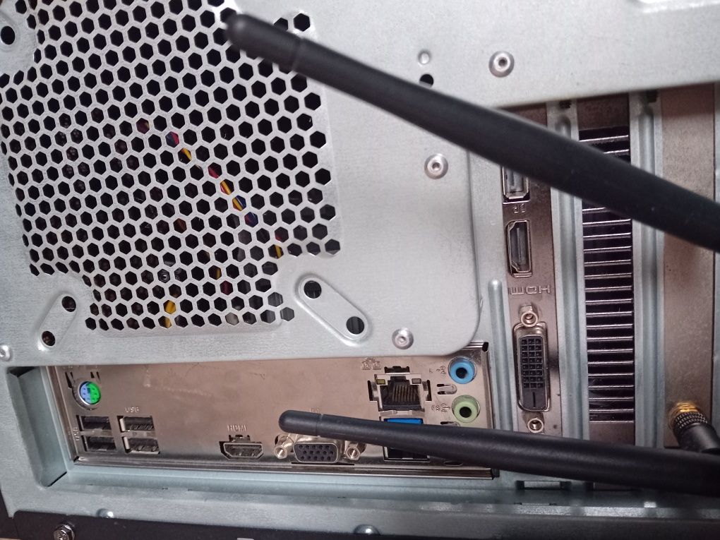 Komputer MSI Codex Core i5-7400, 16GB, GTX 1050 Ti Windows 10