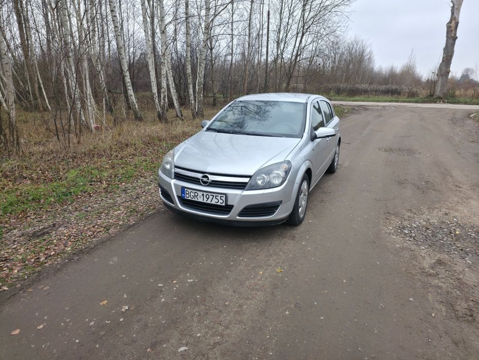 Opel Astra H 1,4 benzyna 5drzwiowy
