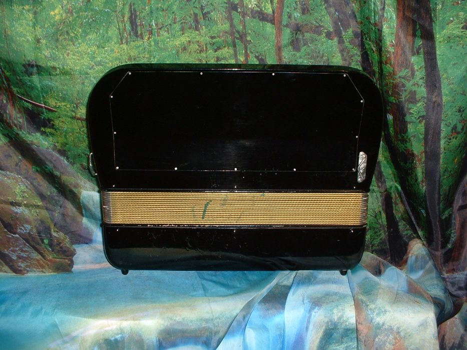 Acordeao Avenda R, N.692