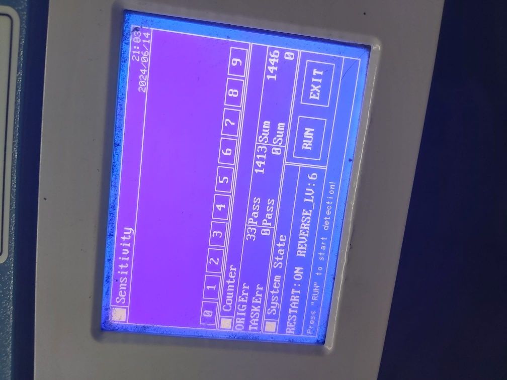 Detetor de metais para a indústria têxtil