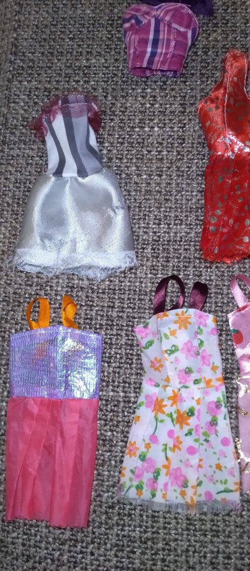 Lote roupas Barbie