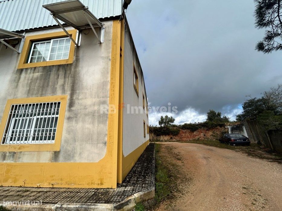 Armazém c/ terreno , em Assentiz, Torres Novas