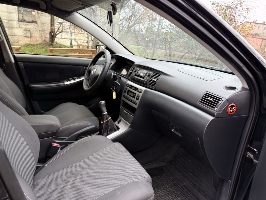 Продаю машину хорошу