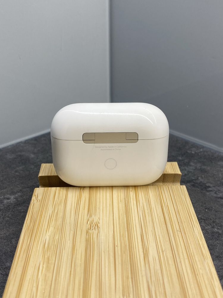Etui Ladujace Airpods Pro 1 Stan idealny