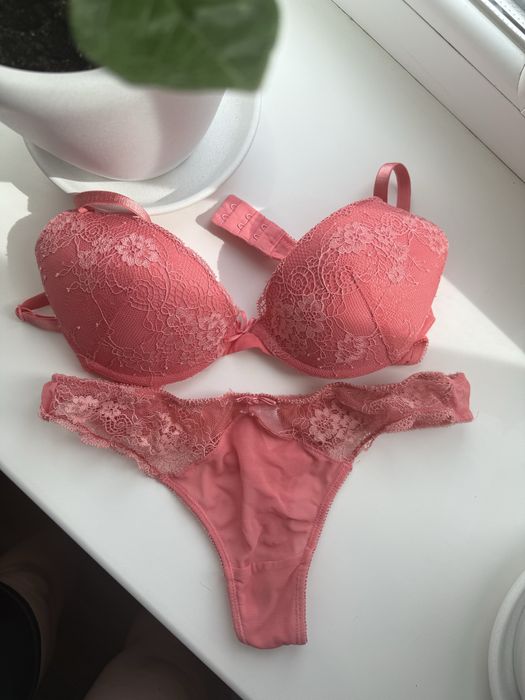 Нижнее белье 70-75В б/у