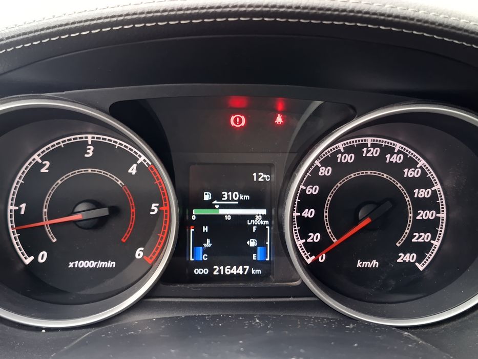 Mitsubishi Outlander - 7 Lugares