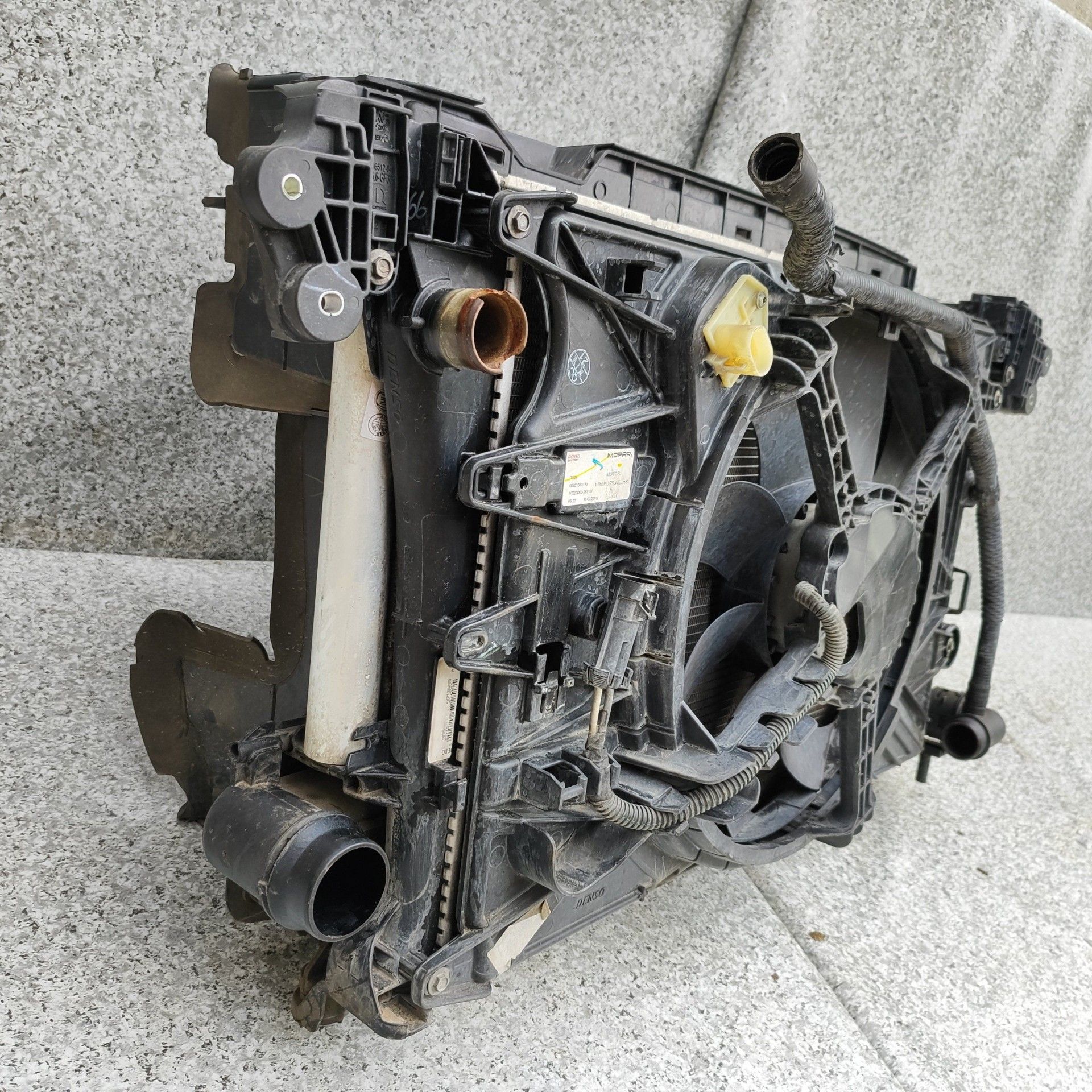 Fiat Tipo ii 1.4 t-jet 16v 15- pas przedni chłodnica wody klimy
