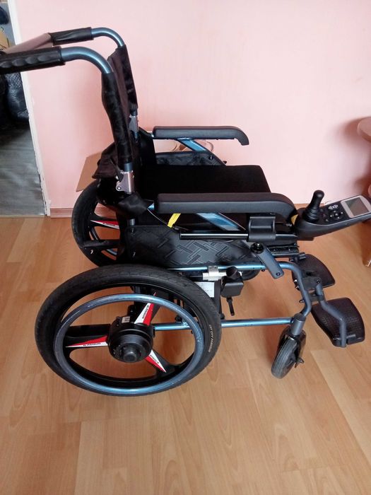Wózek inwalidzki elektryczny