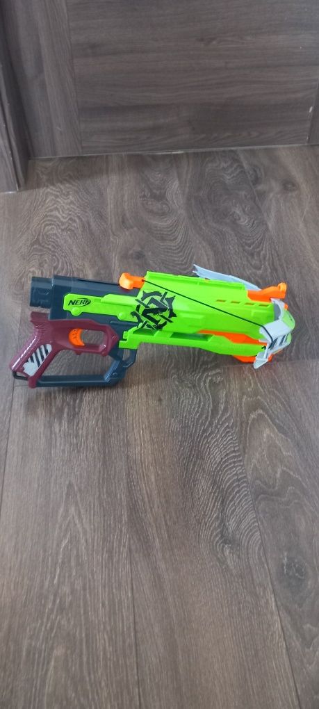 Pistolet Karabin Nerf - cena za całość 260