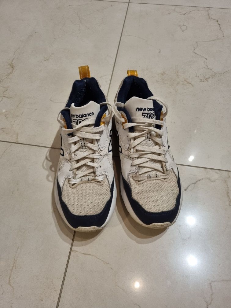 New Balance  708