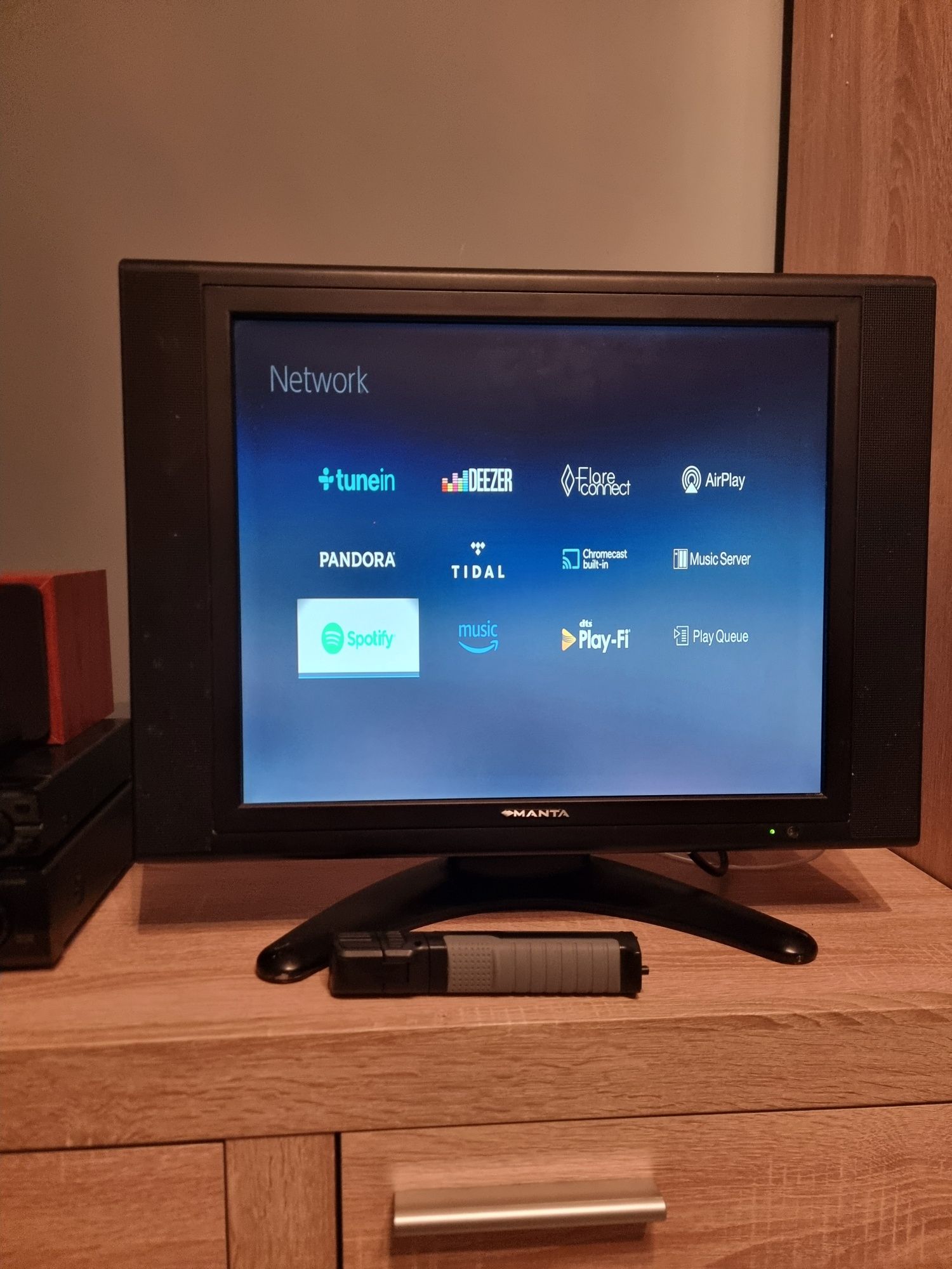 Amplituner  5.1 Pioneer VSX 520 D oraz DVD V 420V( kino domowe )