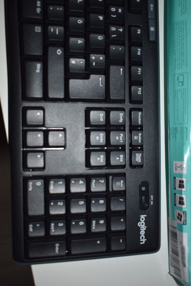 Бездротова клавіатура Logitech K270