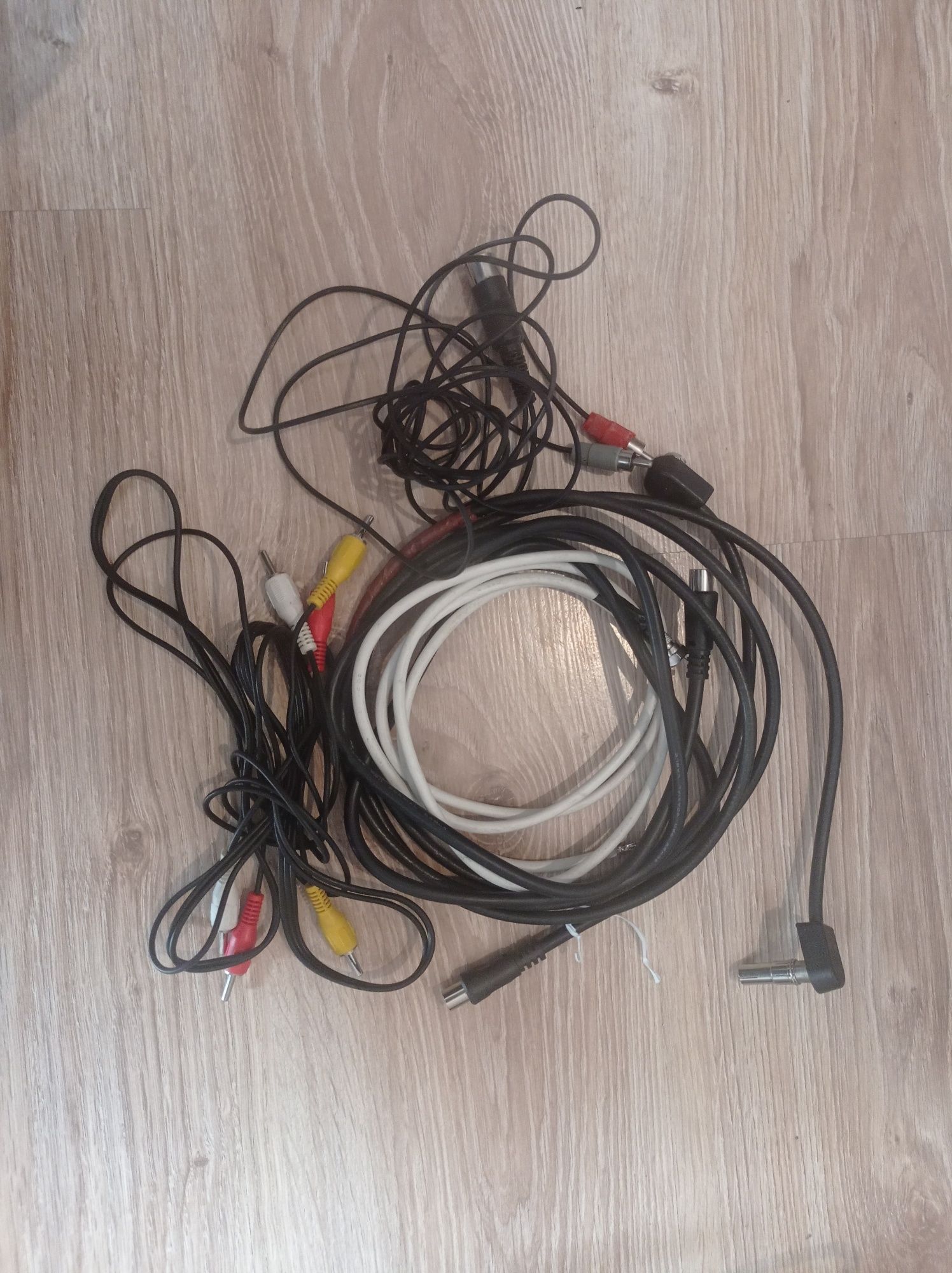 Pakiet kabli do telewizora TV do PlayStation 2