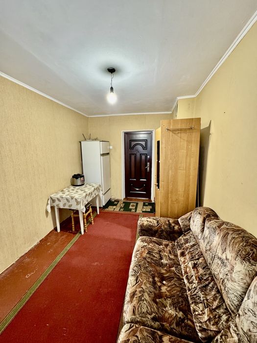 Кімната в гуртожику блочної системи