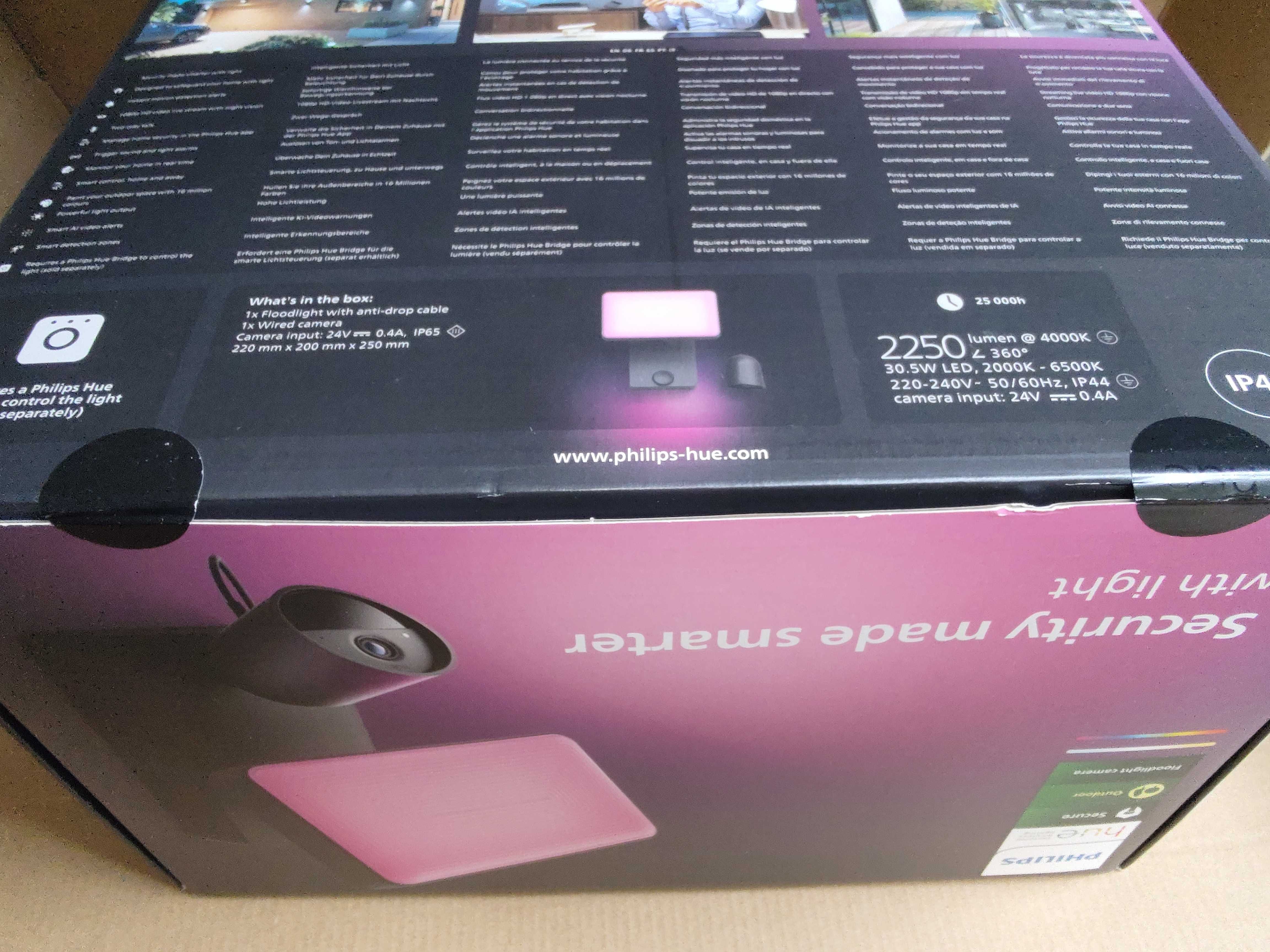 Philips Hue Secure Reflektor zewnętrzny z kamerą