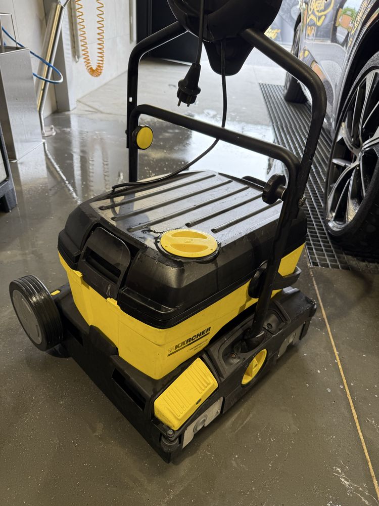 Szorowarka karcher BR 40/10c proffesional