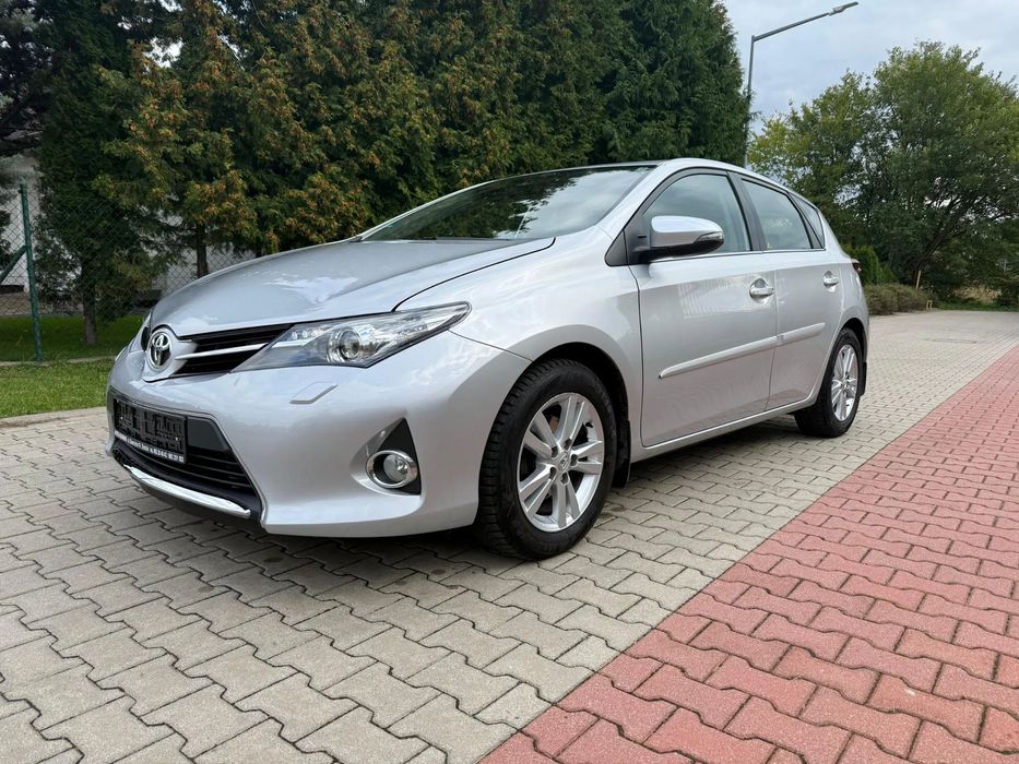 Toyota Auris Zadbany 1.6 benzyna