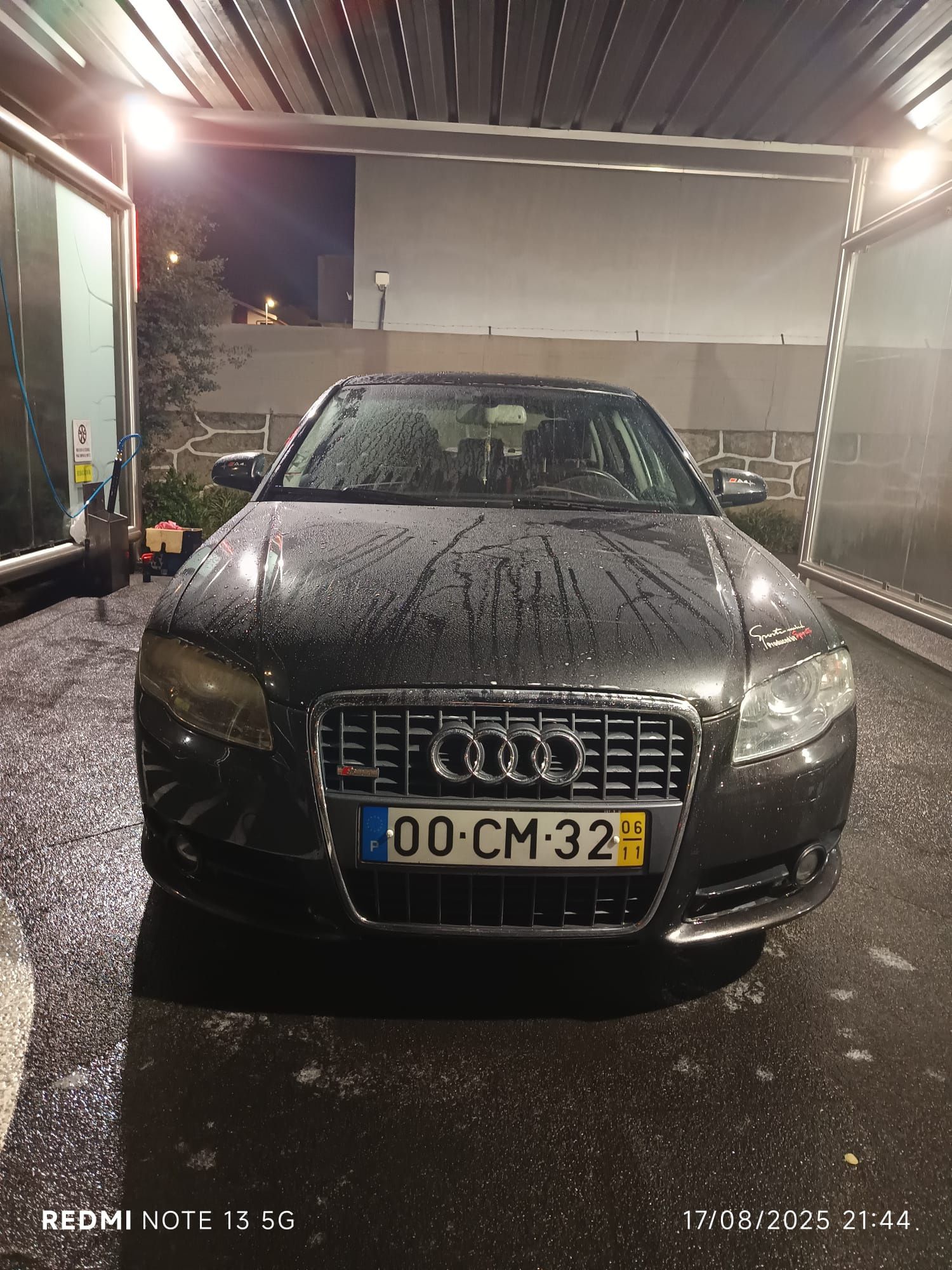 Audi A4 S-line TDI 2.0 170 CV carro impecável para os anos pode trazer