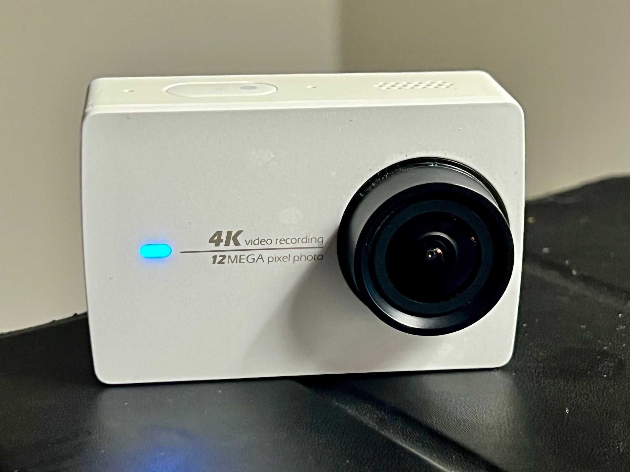 Kamera sportowa YI 4K + dodatki