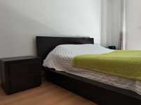 Cama casal + mesas cabeceira